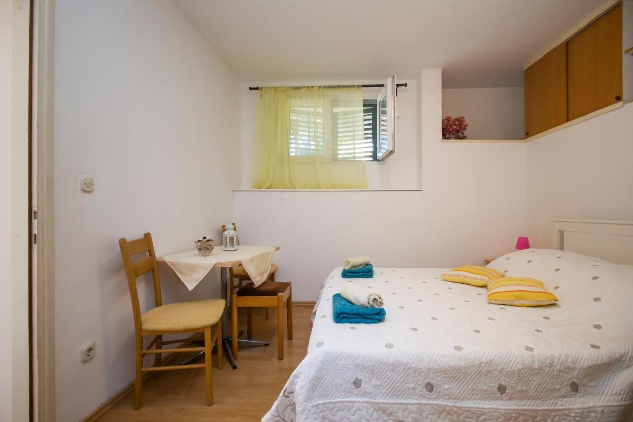 Apartments Branka Makarska Exteriör bild