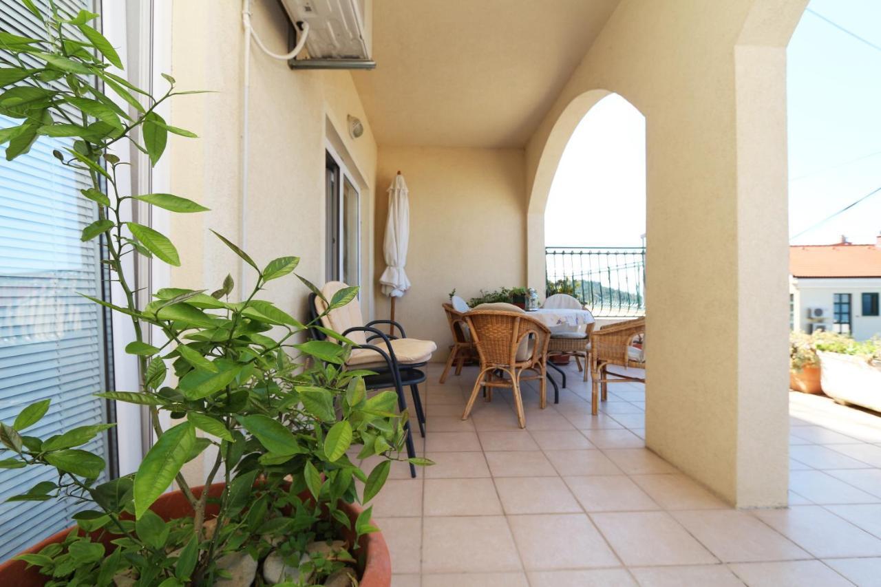 Apartments Branka Makarska Exteriör bild
